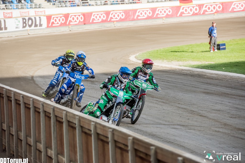 Monster Energy Team wygrywa na Motoarenie