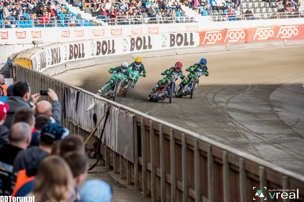 Monster Energy Team wygrywa na Motoarenie