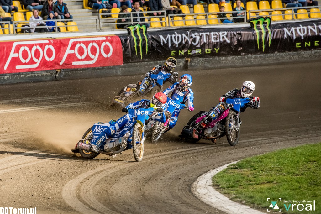 Monster Energy Team wygrywa na Motoarenie