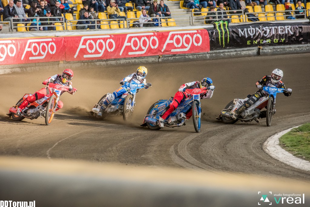 Monster Energy Team wygrywa na Motoarenie