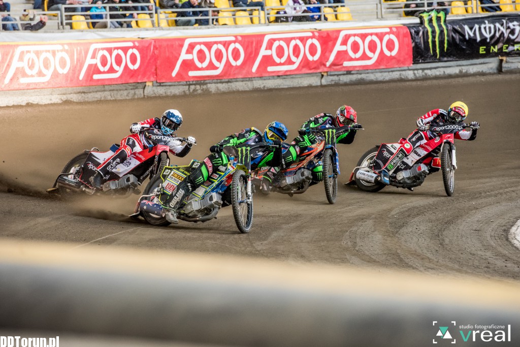 Monster Energy Team wygrywa na Motoarenie