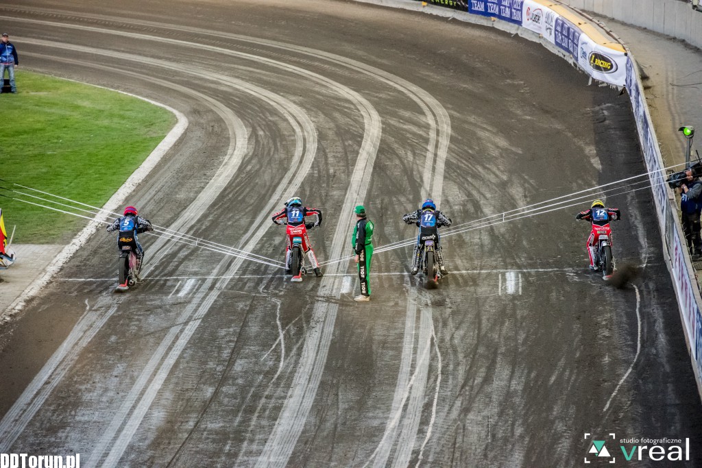 Monster Energy Team wygrywa na Motoarenie