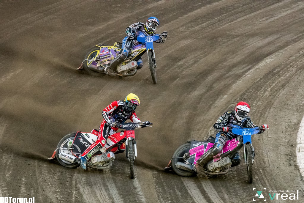 Monster Energy Team wygrywa na Motoarenie