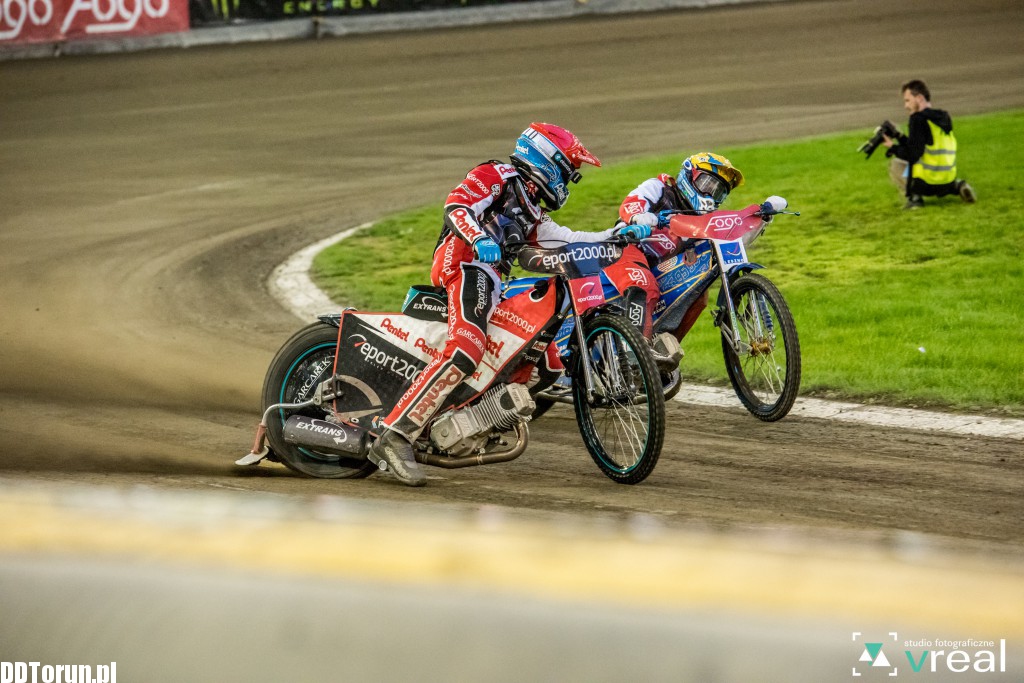 Monster Energy Team wygrywa na Motoarenie