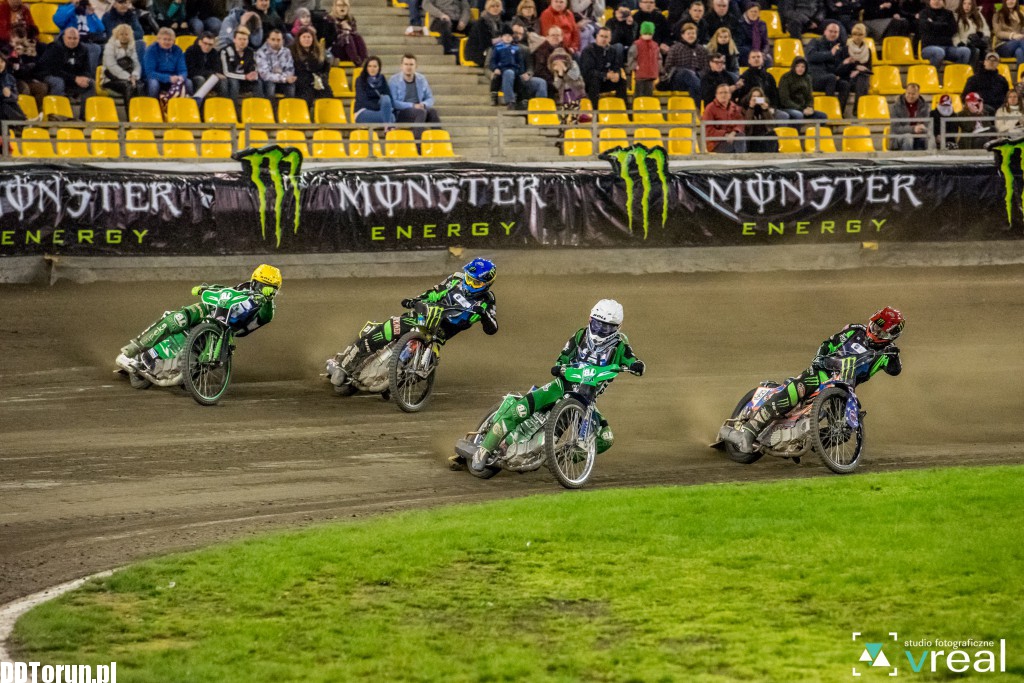 Monster Energy Team wygrywa na Motoarenie