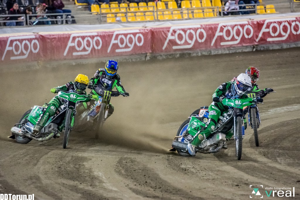 Monster Energy Team wygrywa na Motoarenie