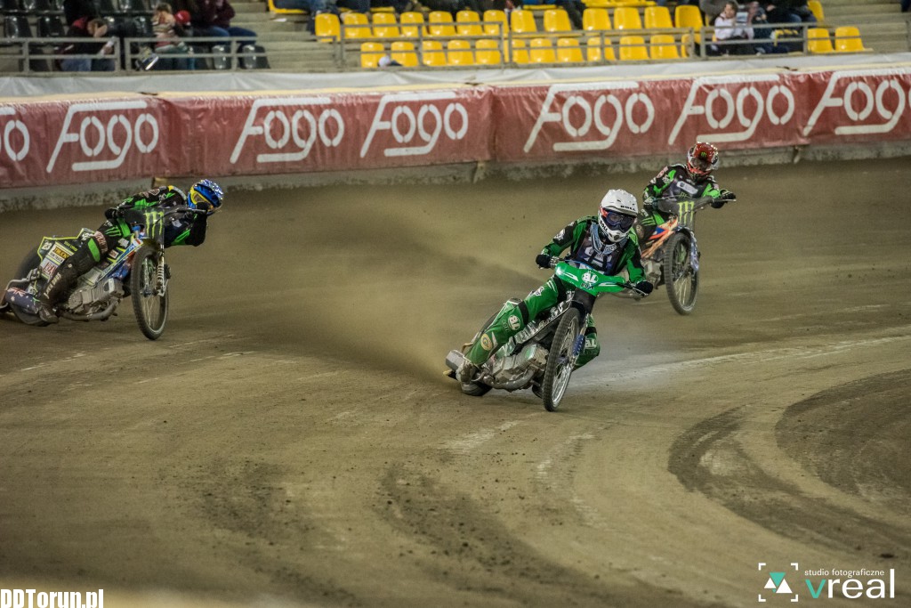 Monster Energy Team wygrywa na Motoarenie