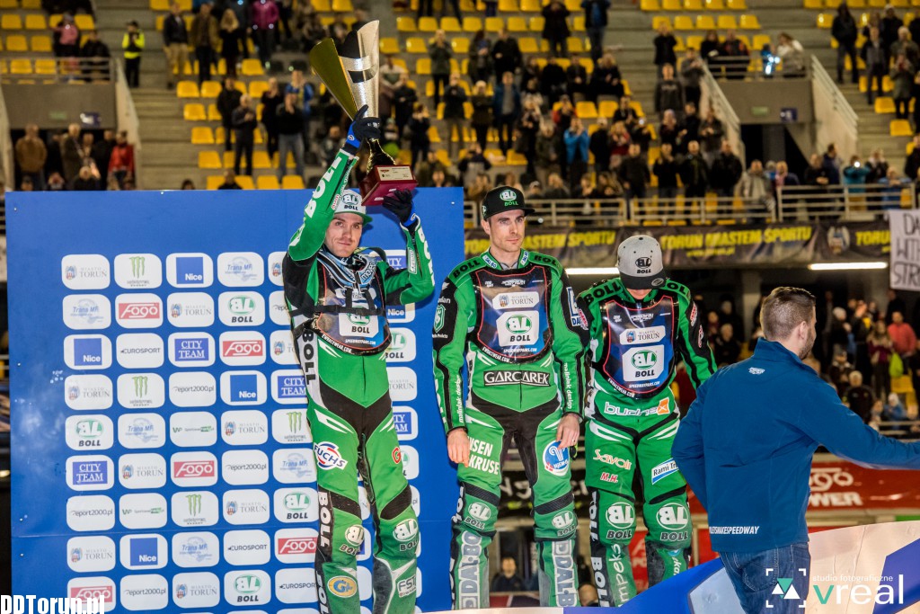 Monster Energy Team wygrywa na Motoarenie