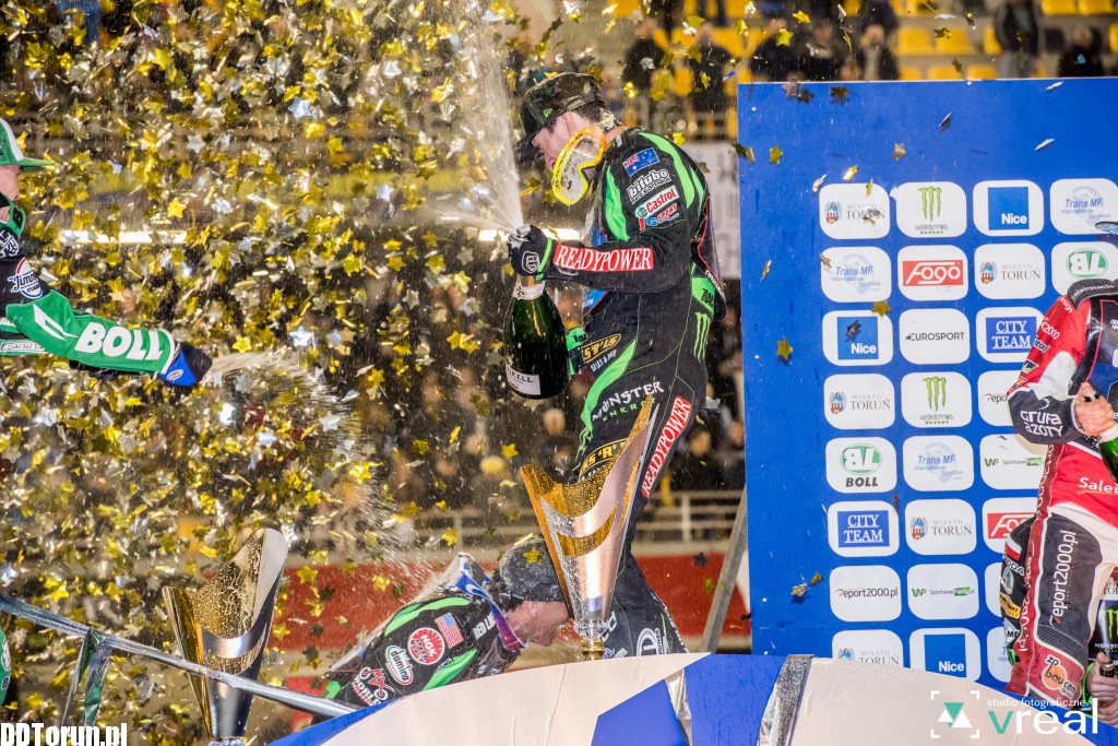 Monster Energy Team wygrywa na Motoarenie