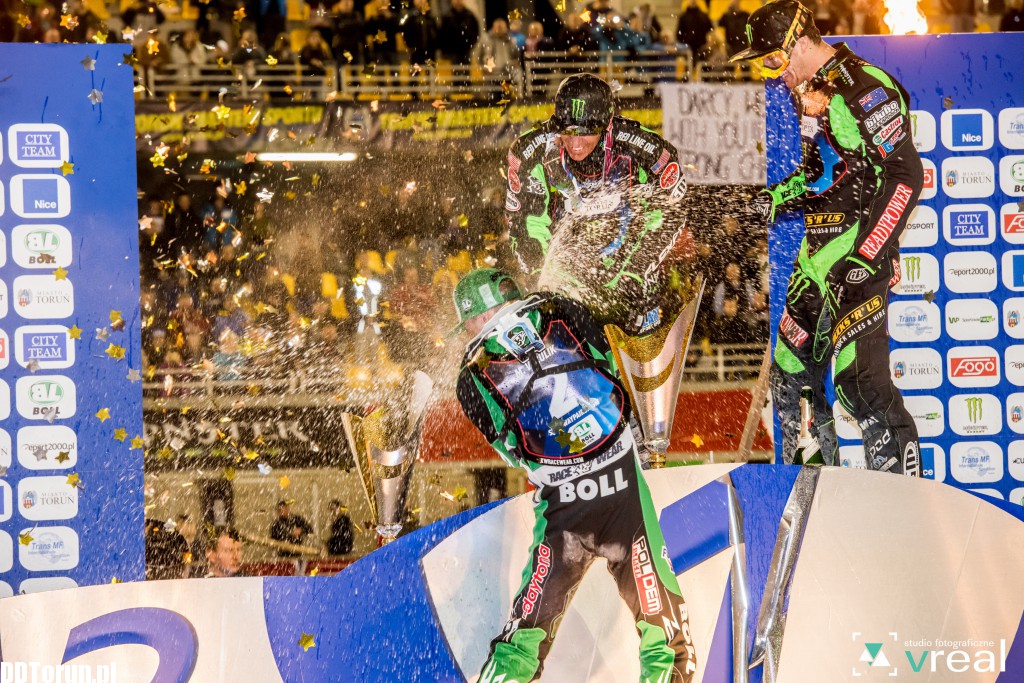 Monster Energy Team wygrywa na Motoarenie