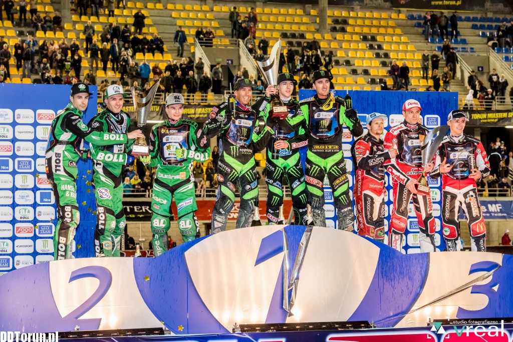 Monster Energy Team wygrywa na Motoarenie