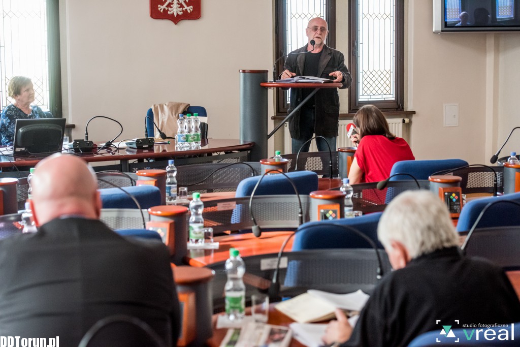 Zmiany w CSW na posiedzeniu komisji