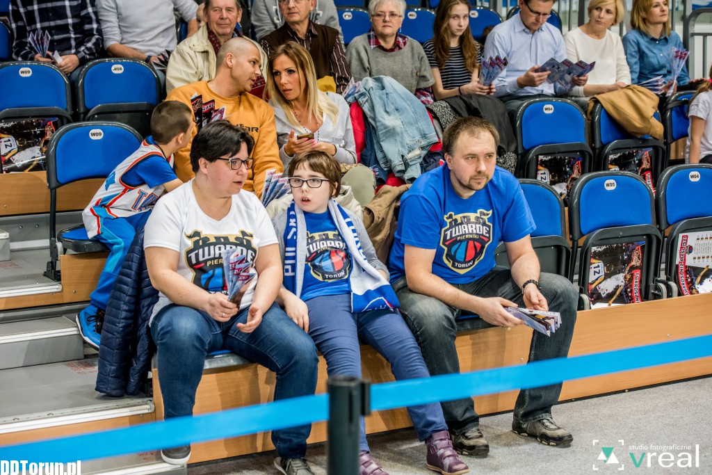 Kibice na meczu Polskiego Cukru Toruń