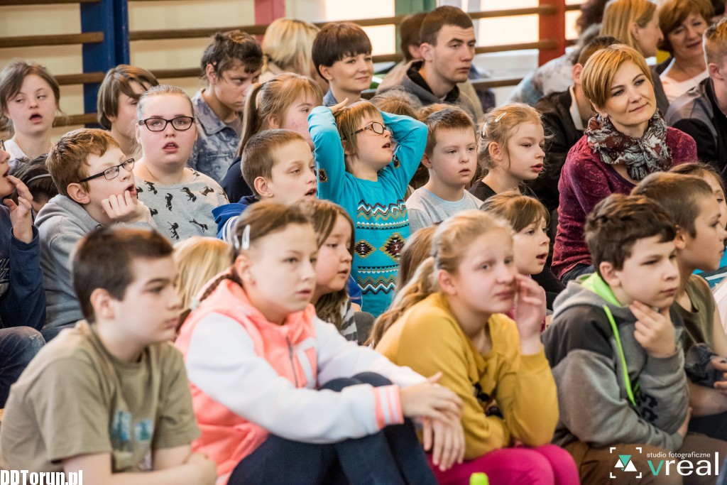 Dzieci z Zespołu Szkół nr 6 ratowały pszczoły