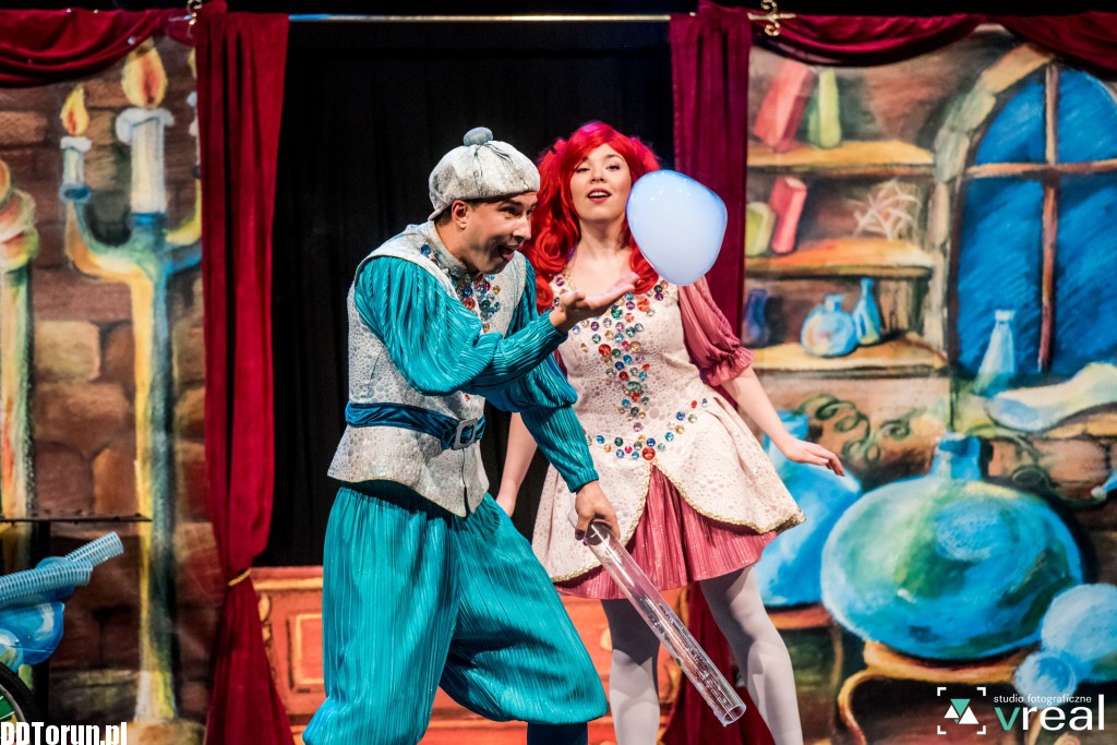 Teatr Baniek Mydlanych w auli UMK