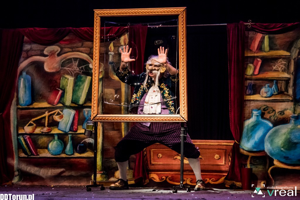 Teatr Baniek Mydlanych w auli UMK