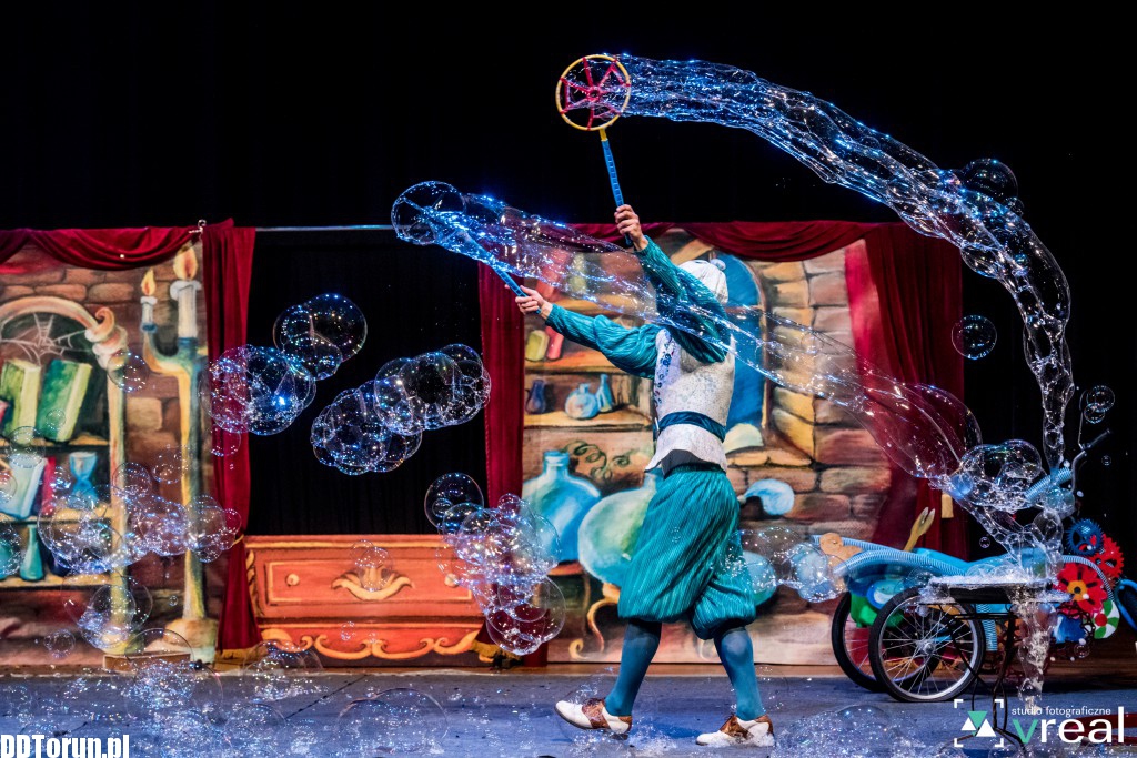 Teatr Baniek Mydlanych w auli UMK