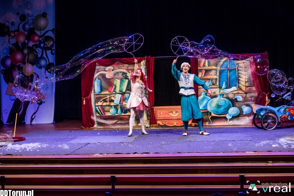 Teatr Baniek Mydlanych w auli UMK