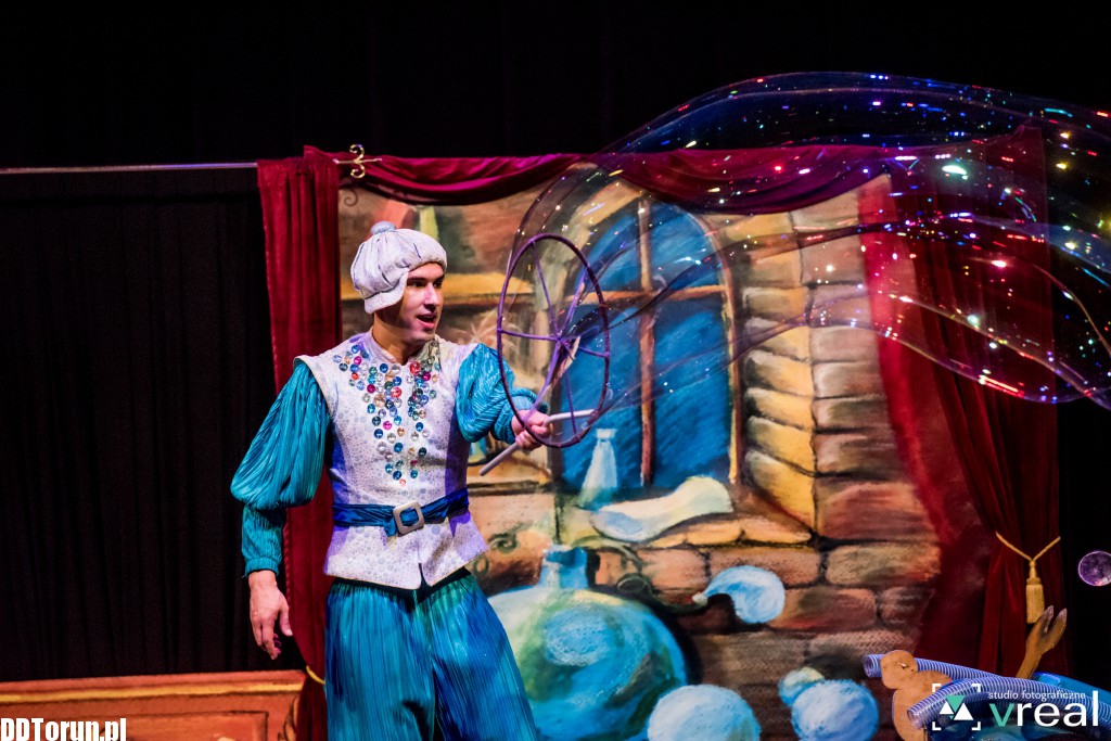 Teatr Baniek Mydlanych w auli UMK