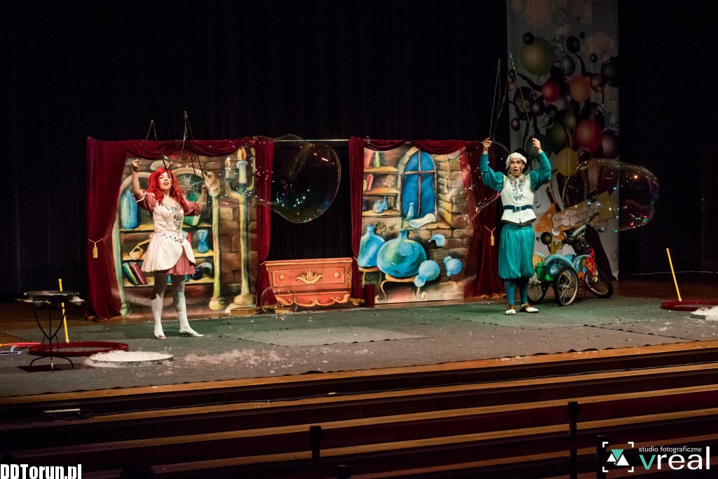 Teatr Baniek Mydlanych w auli UMK