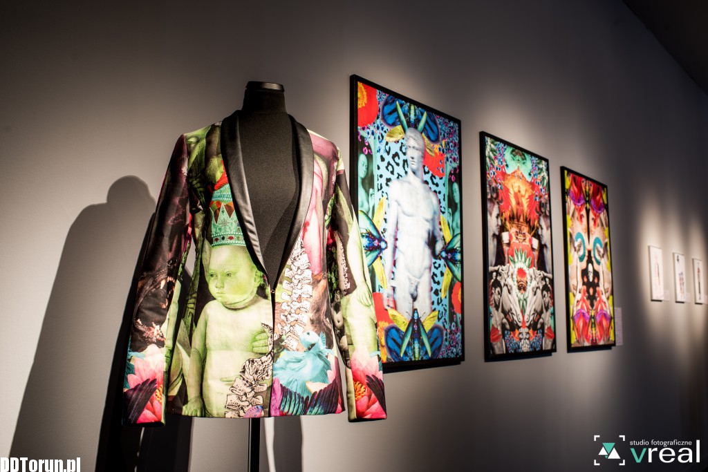 Wystawa Art Next To Fashion w CSW