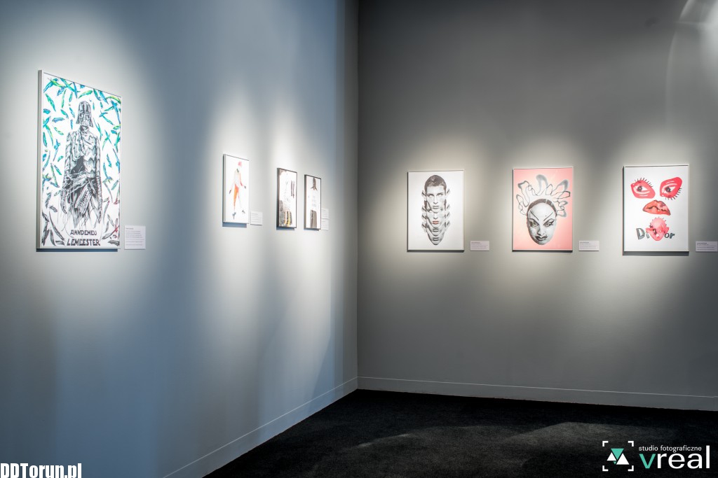 Wystawa Art Next To Fashion w CSW