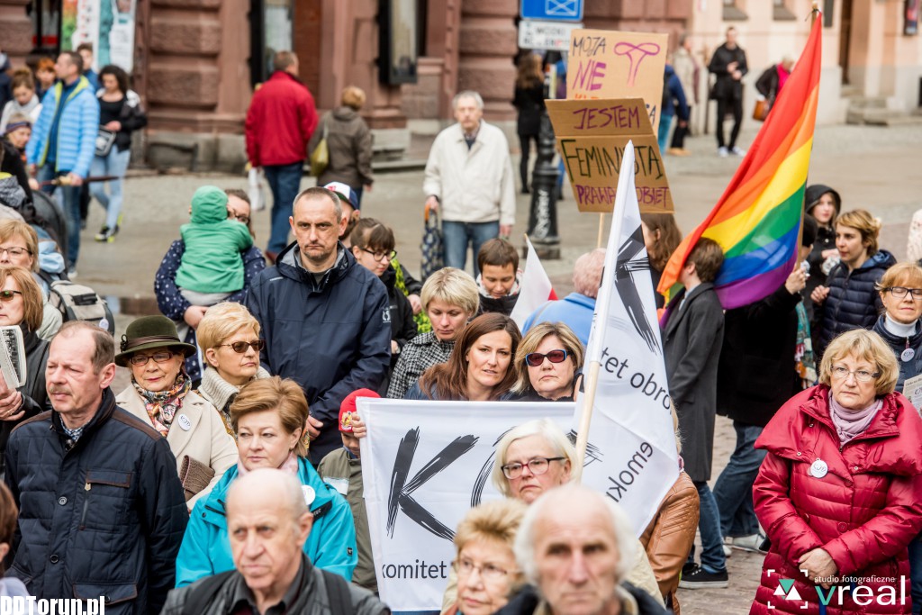 Protest przeciw zakazowi aborcji