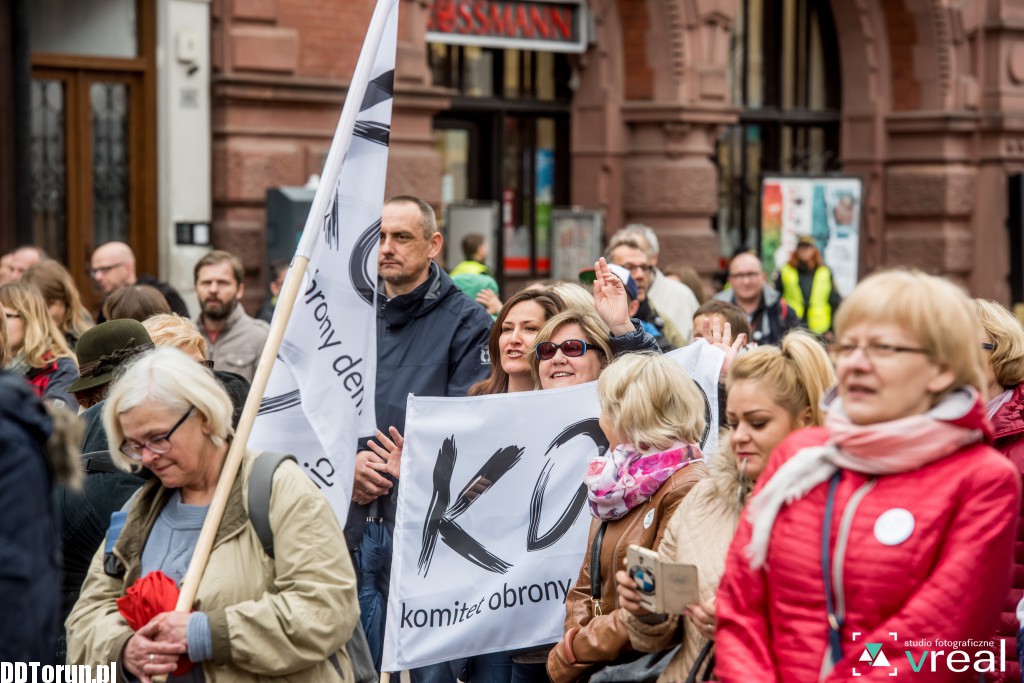 Protest przeciw zakazowi aborcji