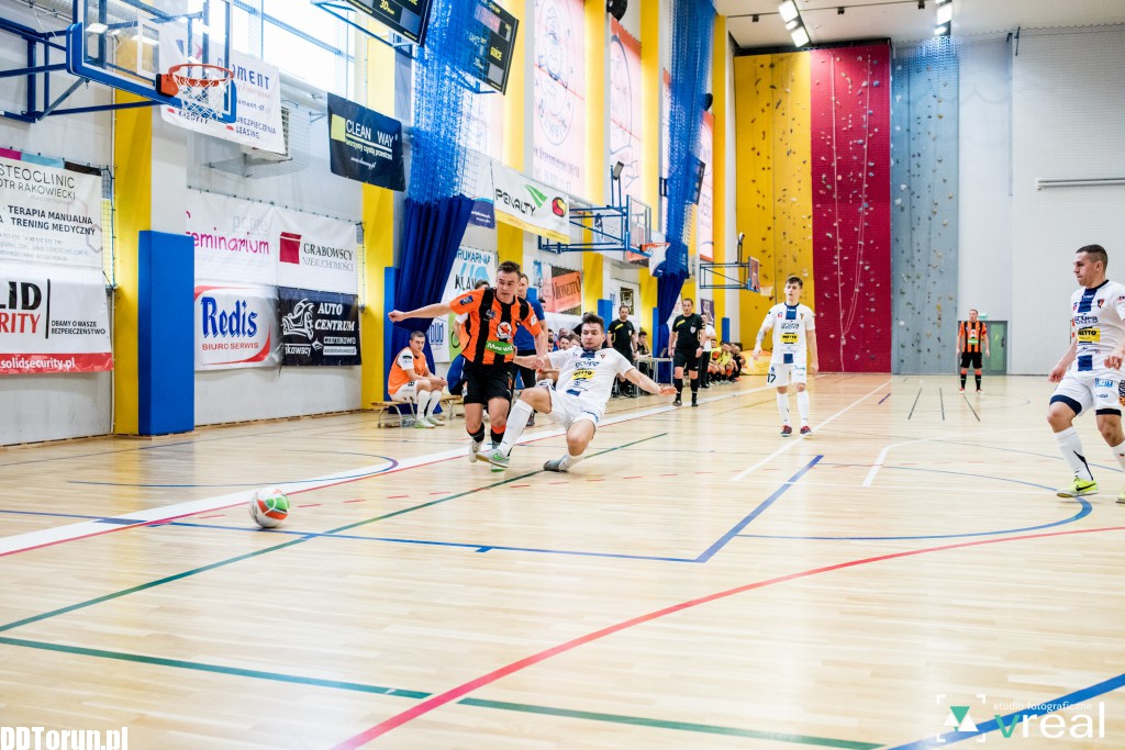 FC Toruń przegrywa z Pogonią
