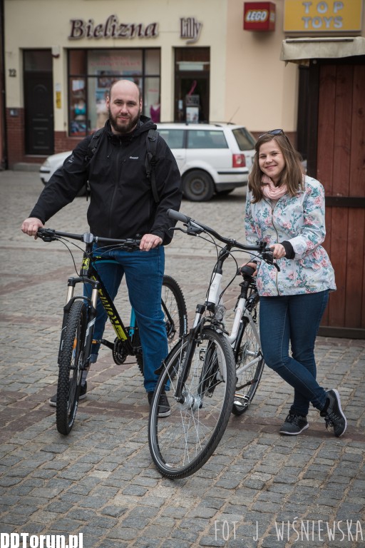 Cała masa eleganckich cyklistów