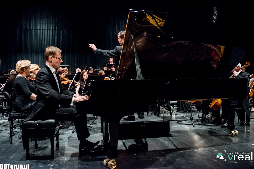 Orkiestra gra Bizeta i Gershwina
