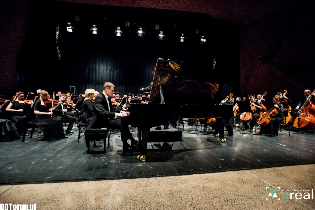 Orkiestra gra Bizeta i Gershwina