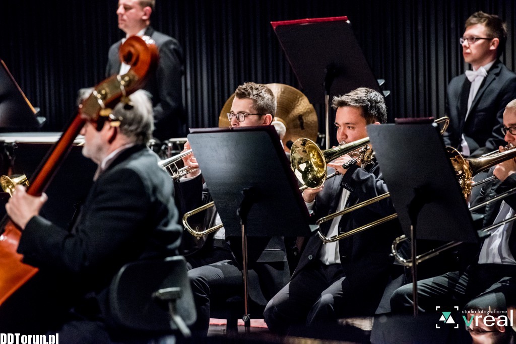 Orkiestra gra Bizeta i Gershwina