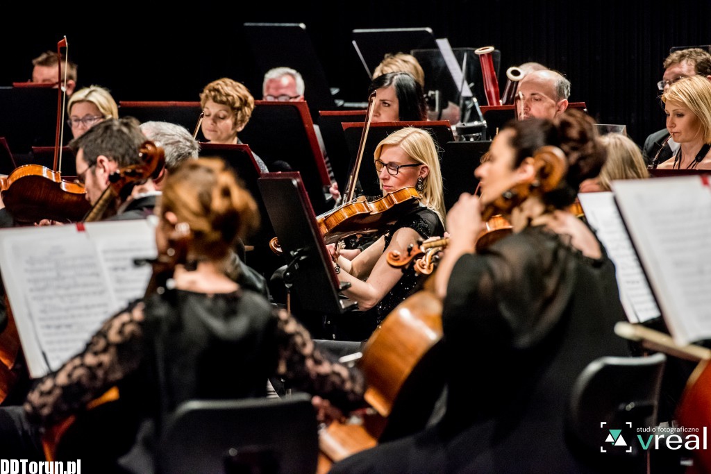 Orkiestra gra Bizeta i Gershwina