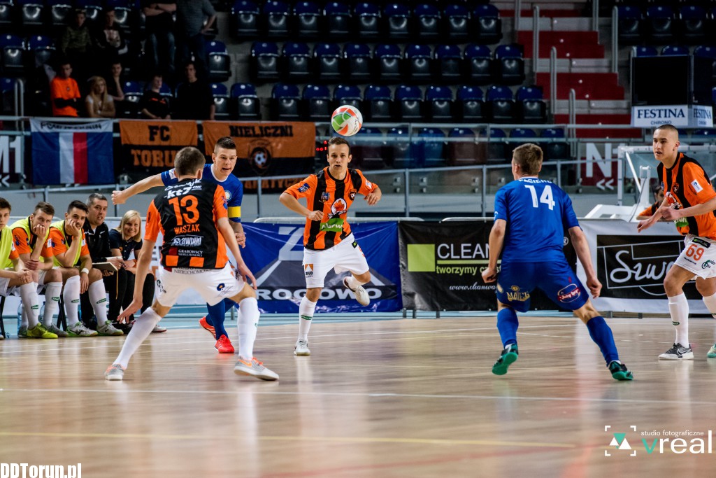FC Toruń zwycięsko kończy sezon
