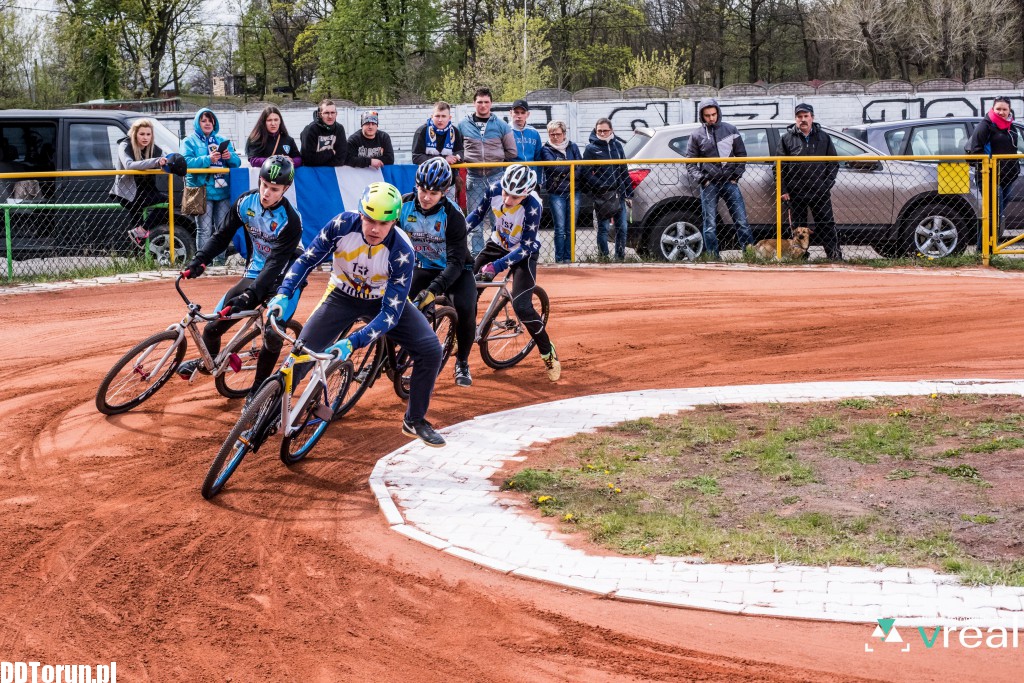 Speedrowerzyści wygrywają u siebie