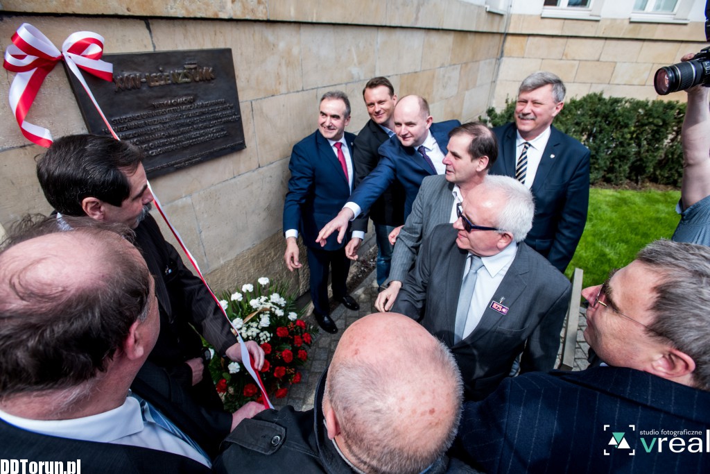 Uroczyste odsłonięcie tablicy