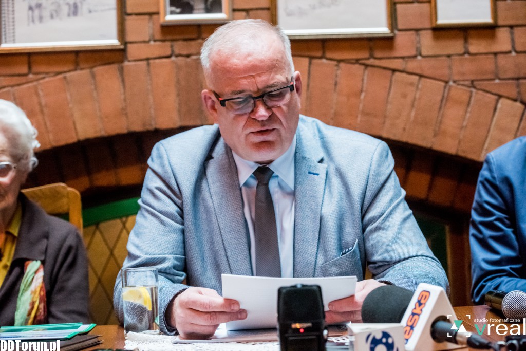 Toruńscy naukowcy bronią UMK