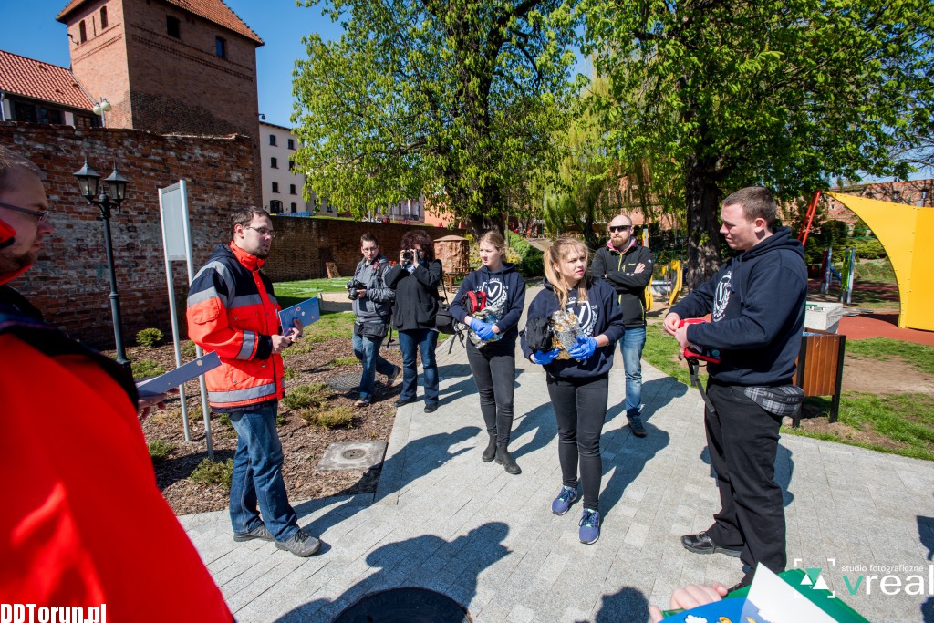 Pierwsza pomoc w Piernikowym Miasteczku
