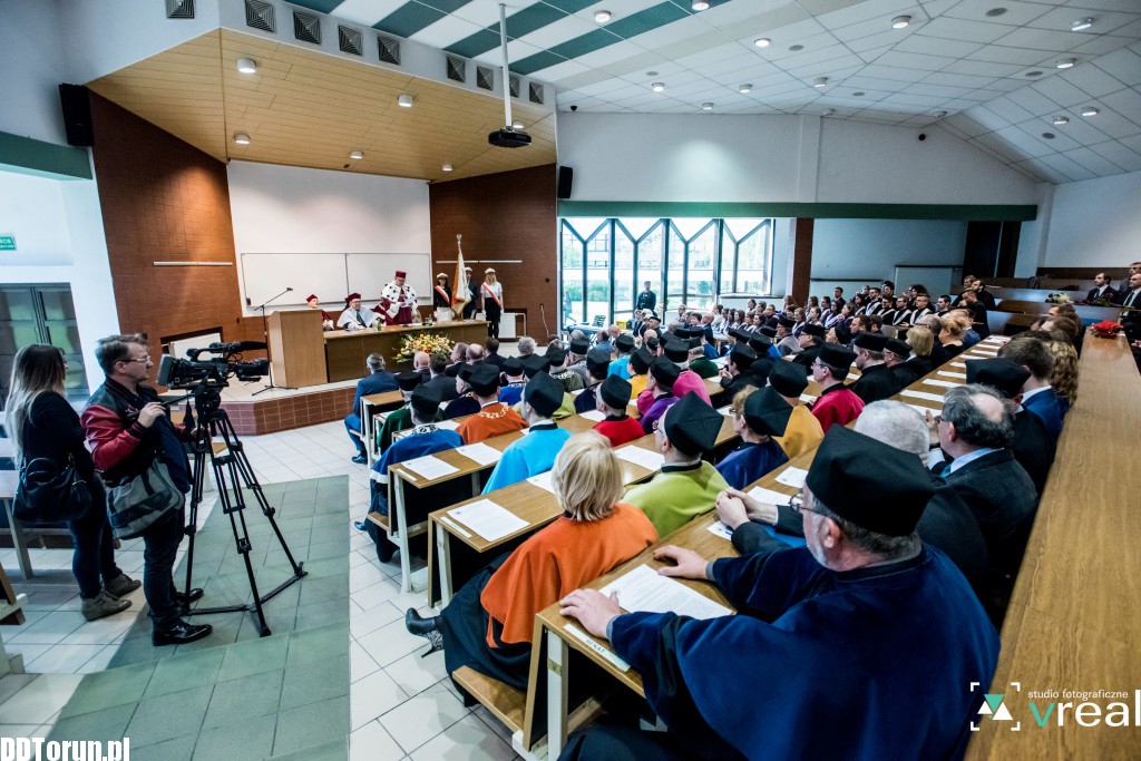 Profesor Dembiński z wyróżnieniem