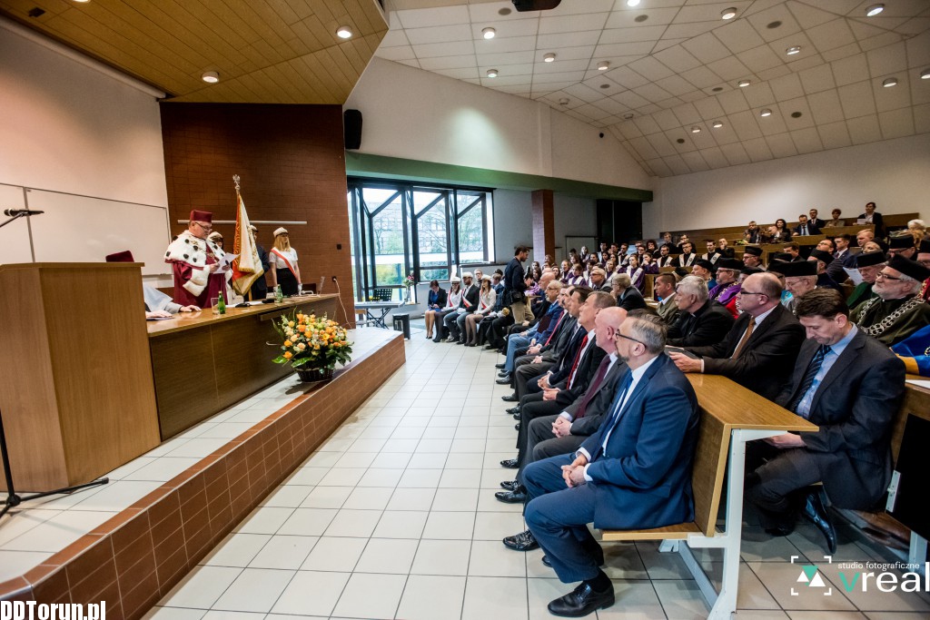Profesor Dembiński z wyróżnieniem