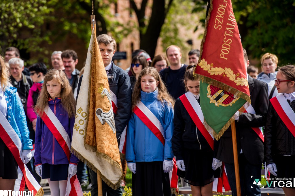 Świętowanie po toruńsku w bieli i czerwieni