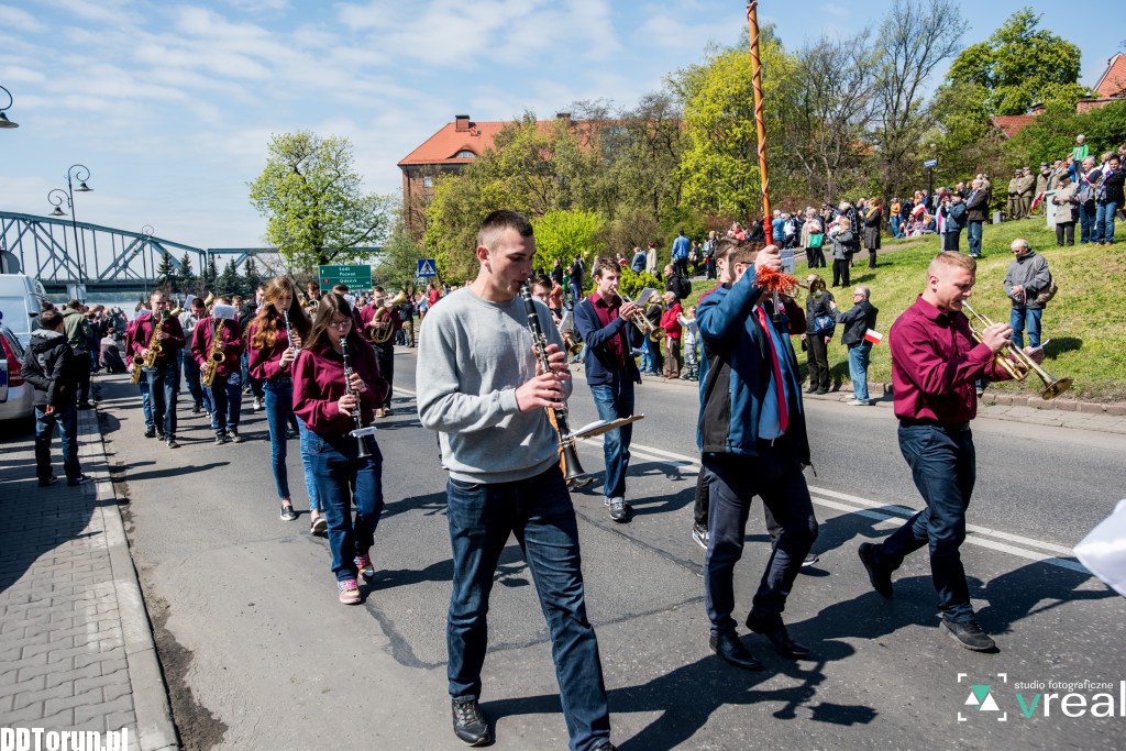 Klasyki motoryzacji na Dzień Flagi