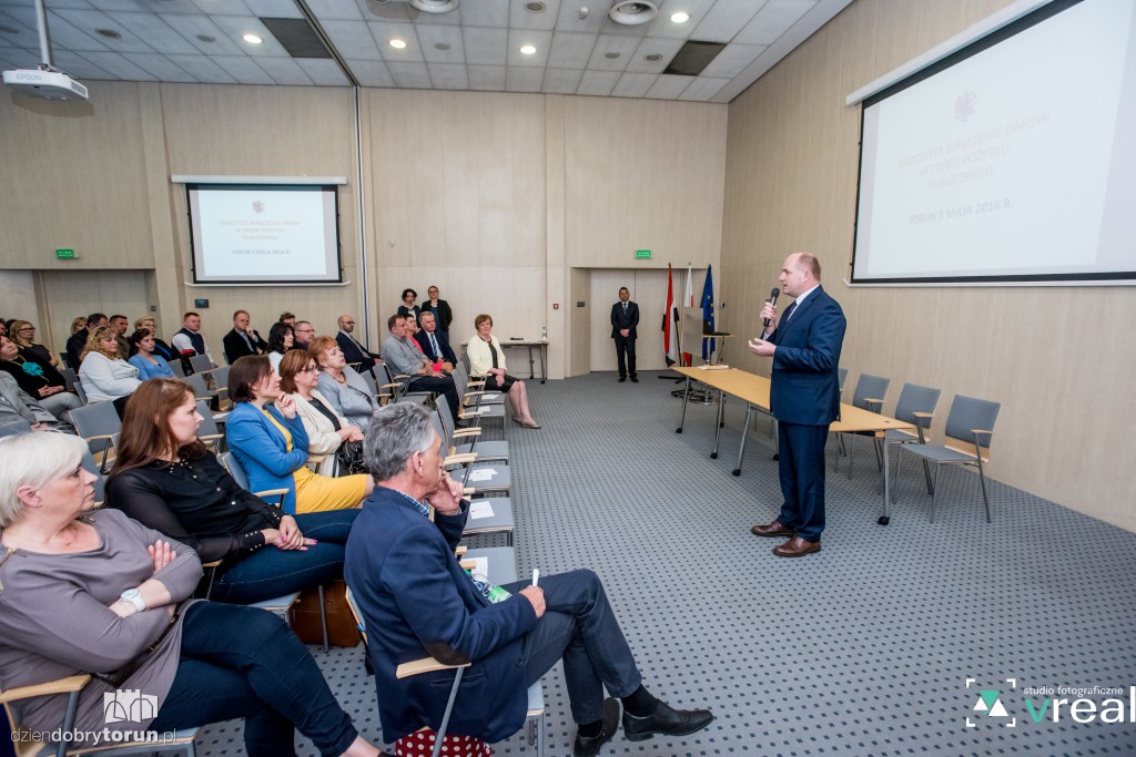 Marszałkowskie grandy dla pozarządówek