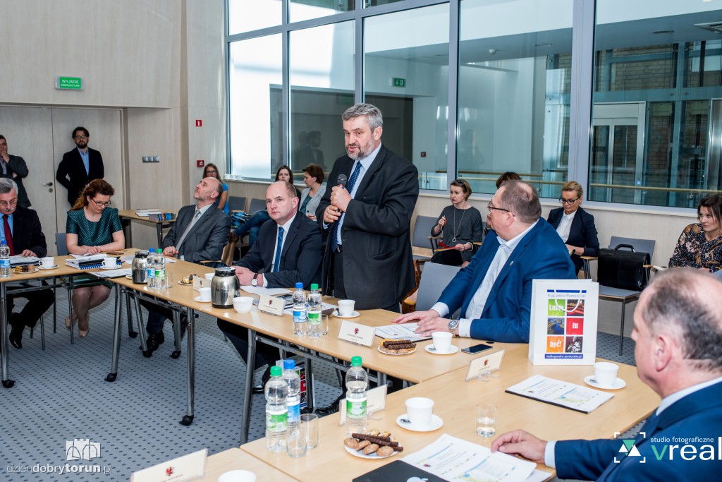 Parlamentarzyści z marszałkiem o inwestycjach