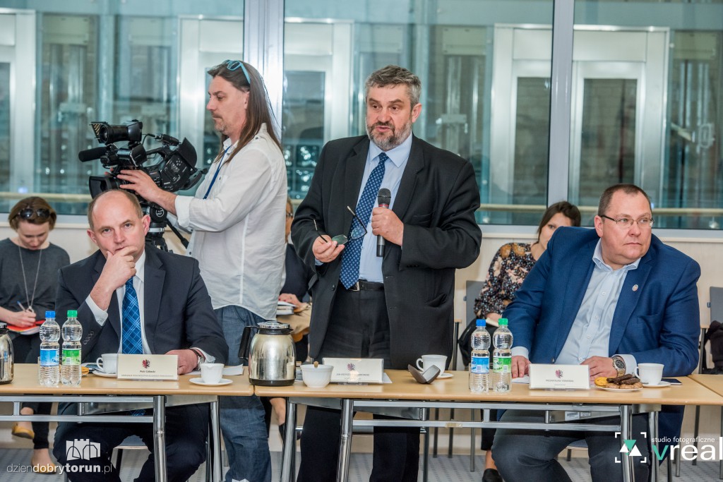 Parlamentarzyści z marszałkiem o inwestycjach