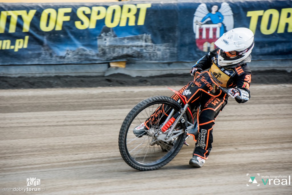 Long Track Youth World Cup