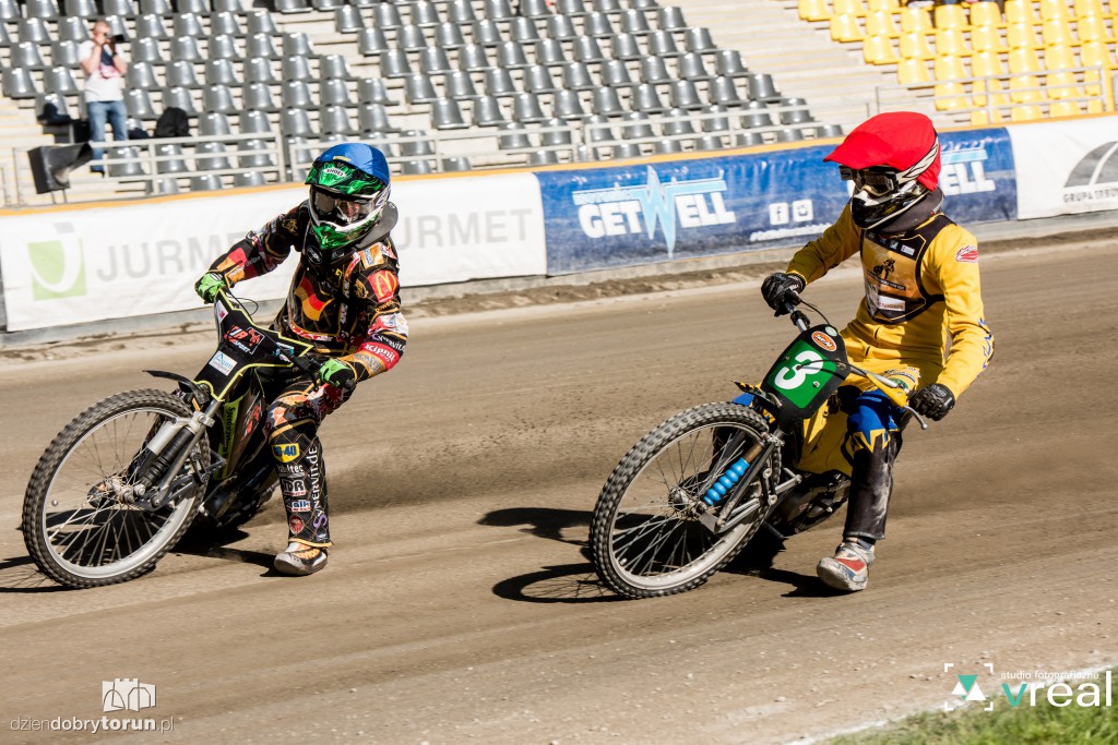 Long Track Youth World Cup