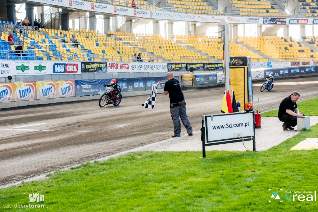Long Track Youth World Cup