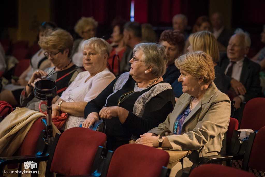 Herbatka u Bułata w Dworze Artusa